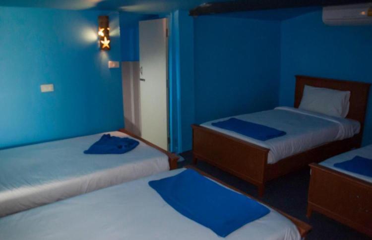 קראבי The Lazy Bar And Guesthouse מראה חיצוני תמונה